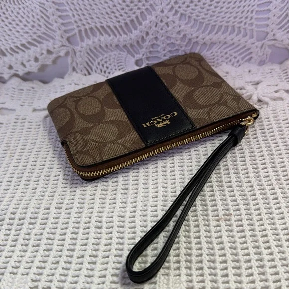 Coach Wristlet Signature Canvas Corner Zip Gold Logo Brown & Tan w/Stripe 58035 - Picture 11 of 12